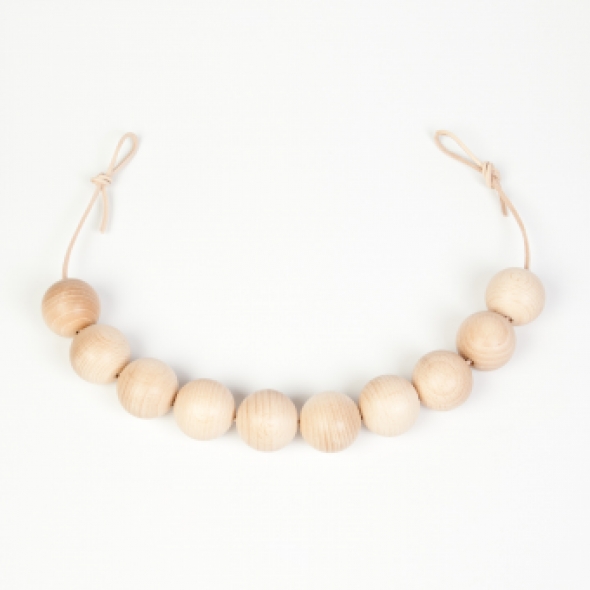 Ketting met houten ballen