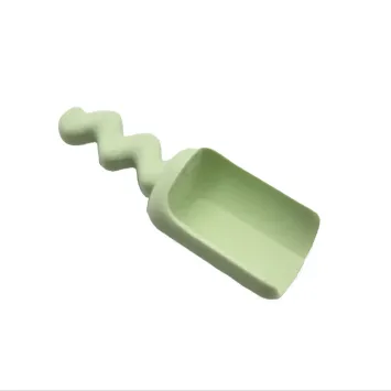 Grennn X Little Botanical Label ~ Speelschepje 'wave' pastel groen